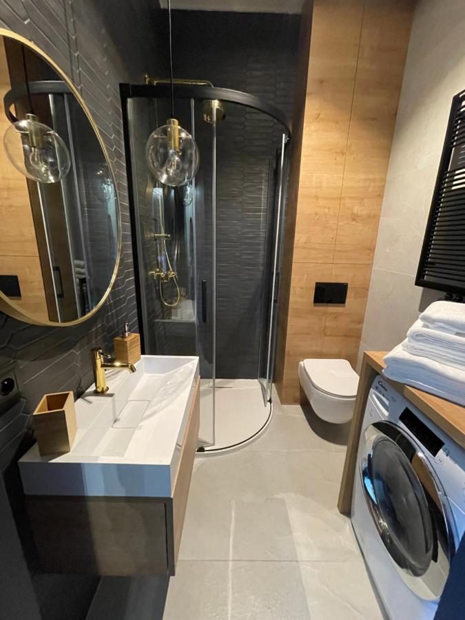 Apartament Grafitowy Appartamento Poznań Esterno foto