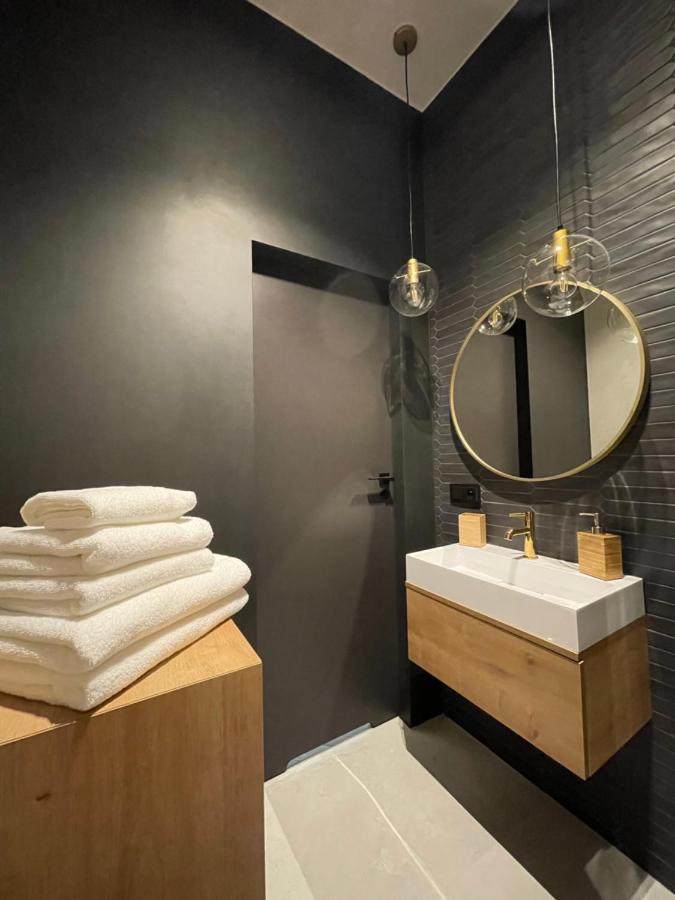 Apartament Grafitowy Appartamento Poznań Esterno foto